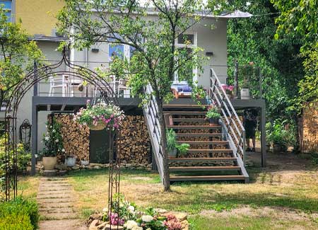 BalkonProfis_Balkon-Treppe-zum-Garten-Industriedesign-Sonderbau-NordrheinWestfalen-Bielefeld