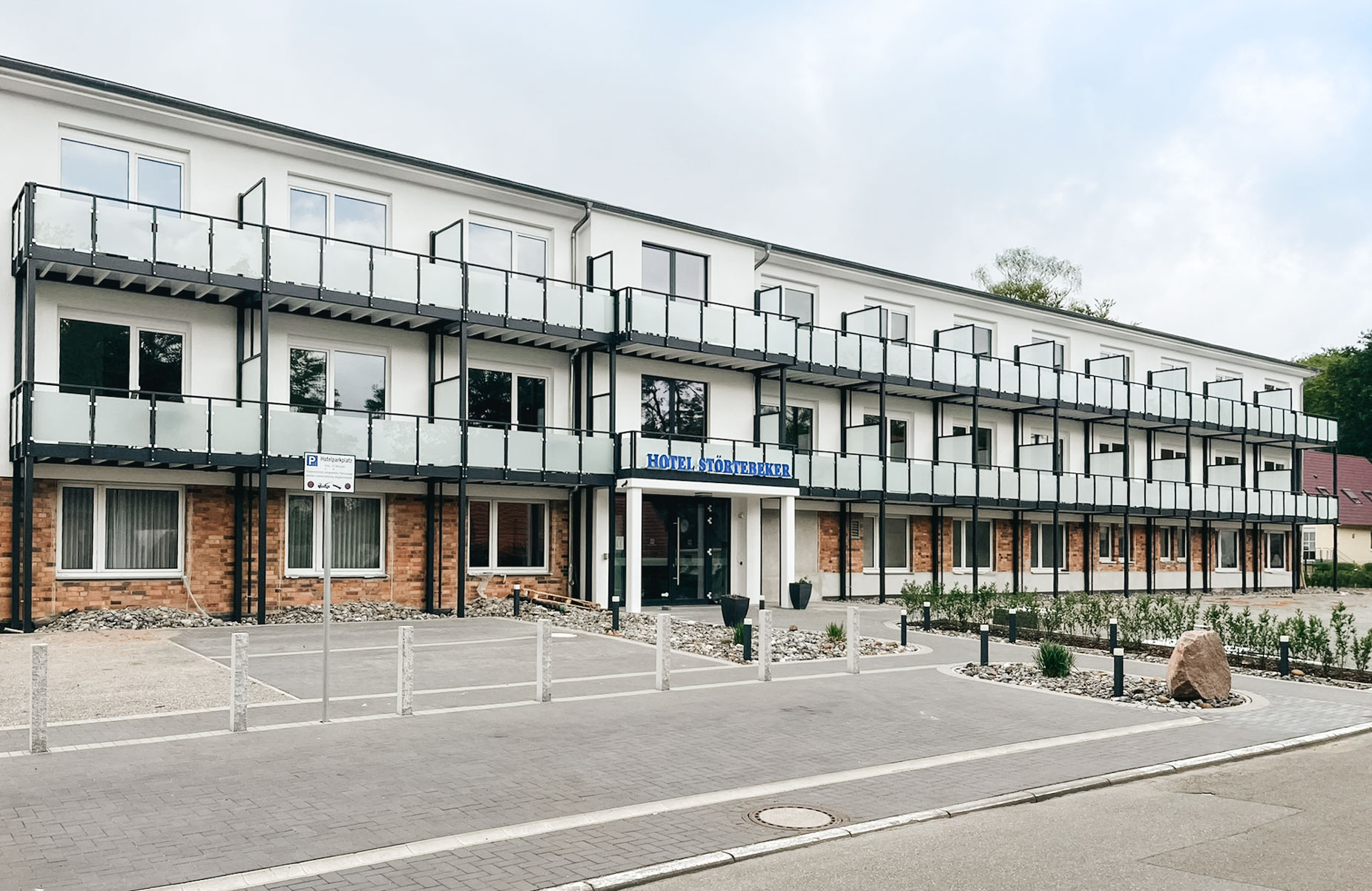 Grossprojekte-Balkonbau-B2B-Hotel-Balkon-Profis